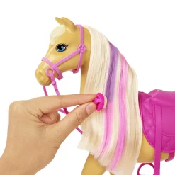 - Muñeca con caballo y poni*BARBIE New