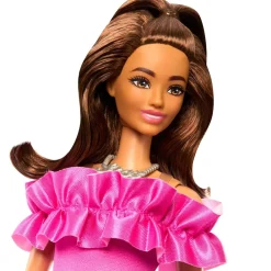 Outlet Barbie - Muñeca Fashionista con Vestido Rosa y Pelo Ondulado ㅤ Muñecas