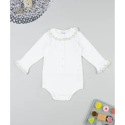 Body bebé blanco con cuello bordado*Prenatal Hot