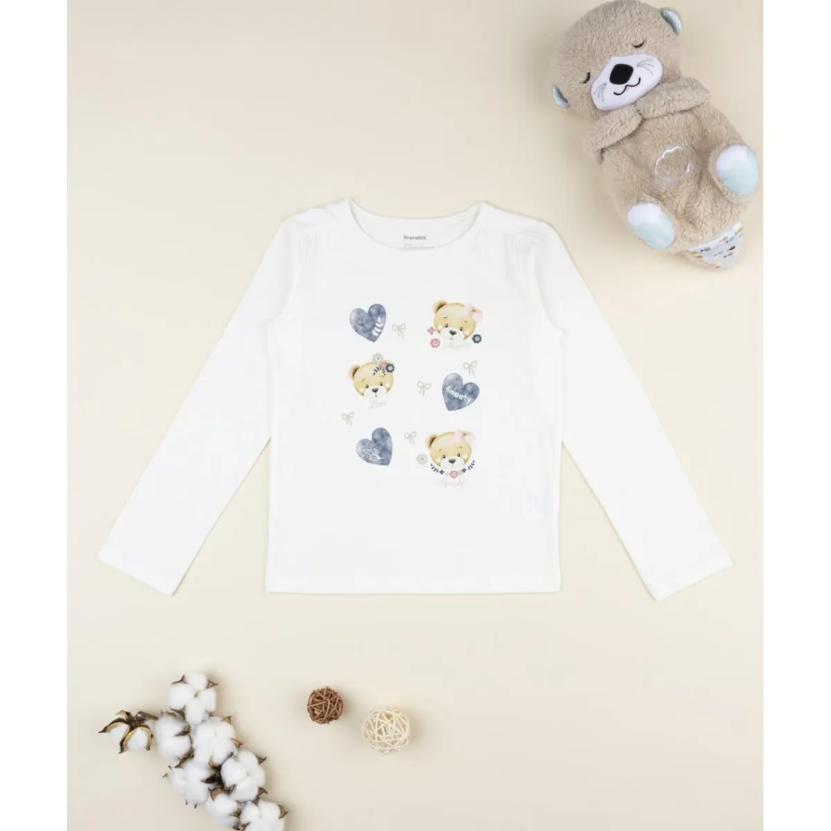 Camiseta de niña blanca con estampado de corazones y ositos*Prenatal New