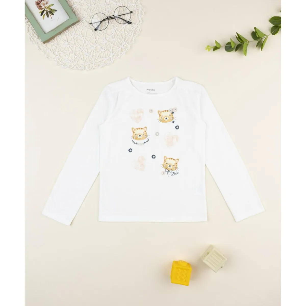 Camiseta niña blanca con estampado floral*Prenatal