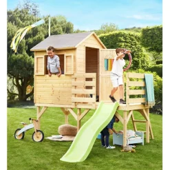 New Casa infantil de madera con tobogán Josephine Casas