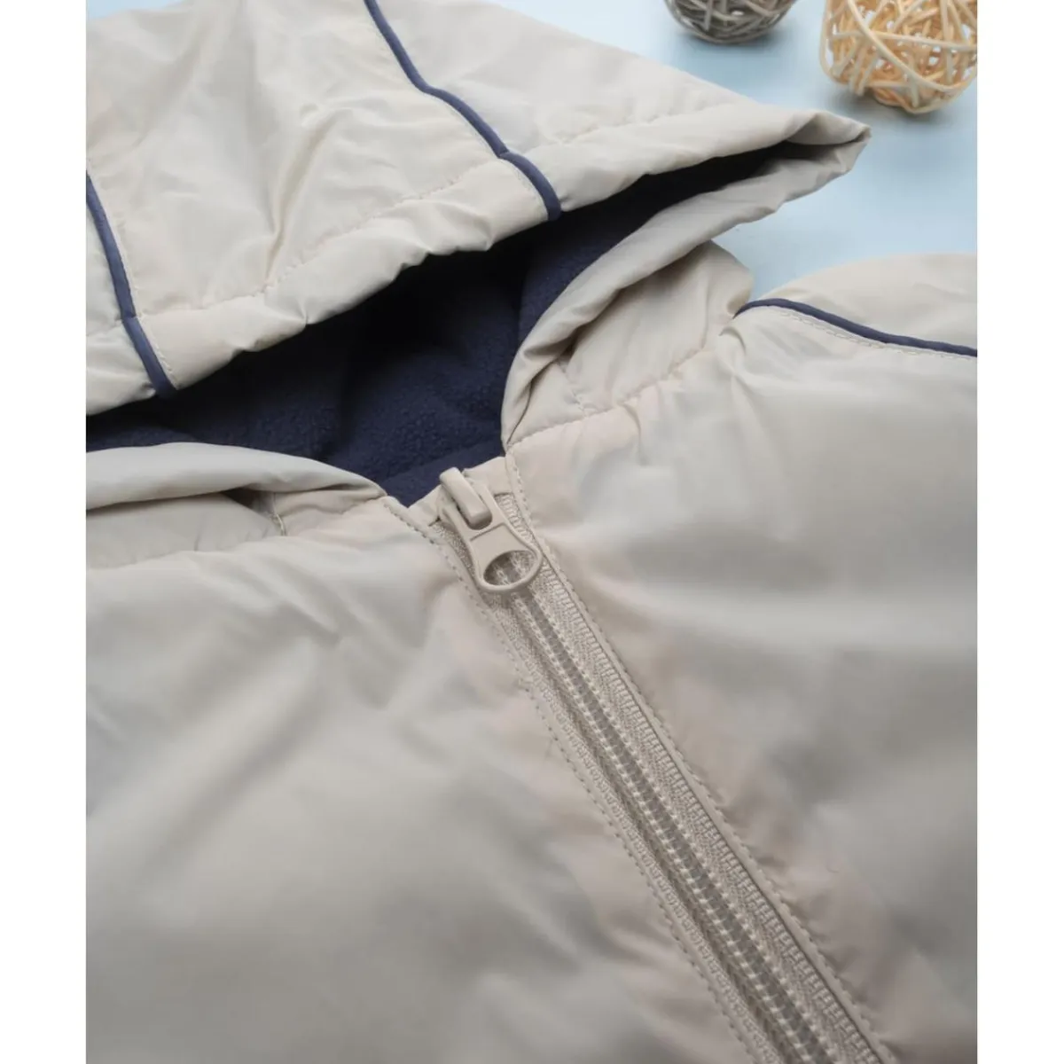 Chaqueta infantil beige en material reciclado*Prenatal New
