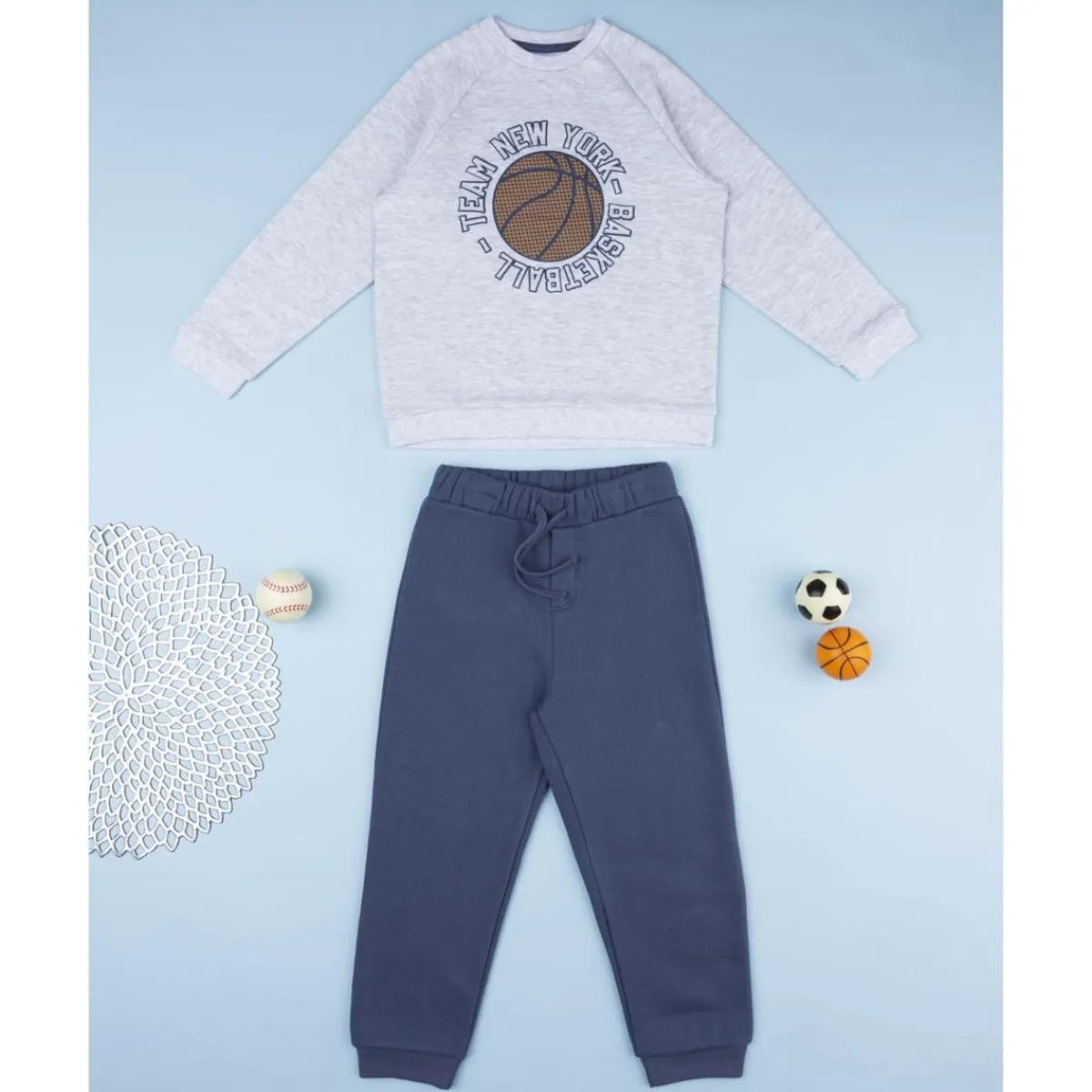 Conjunto jogging niño gris y azul Basket*Prenatal Sale