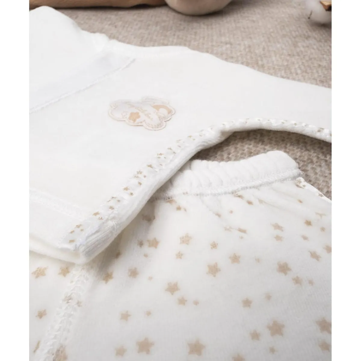 Conjunto unisex extrasmall en terciopelo con estrellitas*Prenatal Online