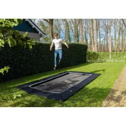 Discount Exit - Cama elástica de suelo Dynamic 275 x 458 cm negro con perímetro de seguridad Camas Elásticas