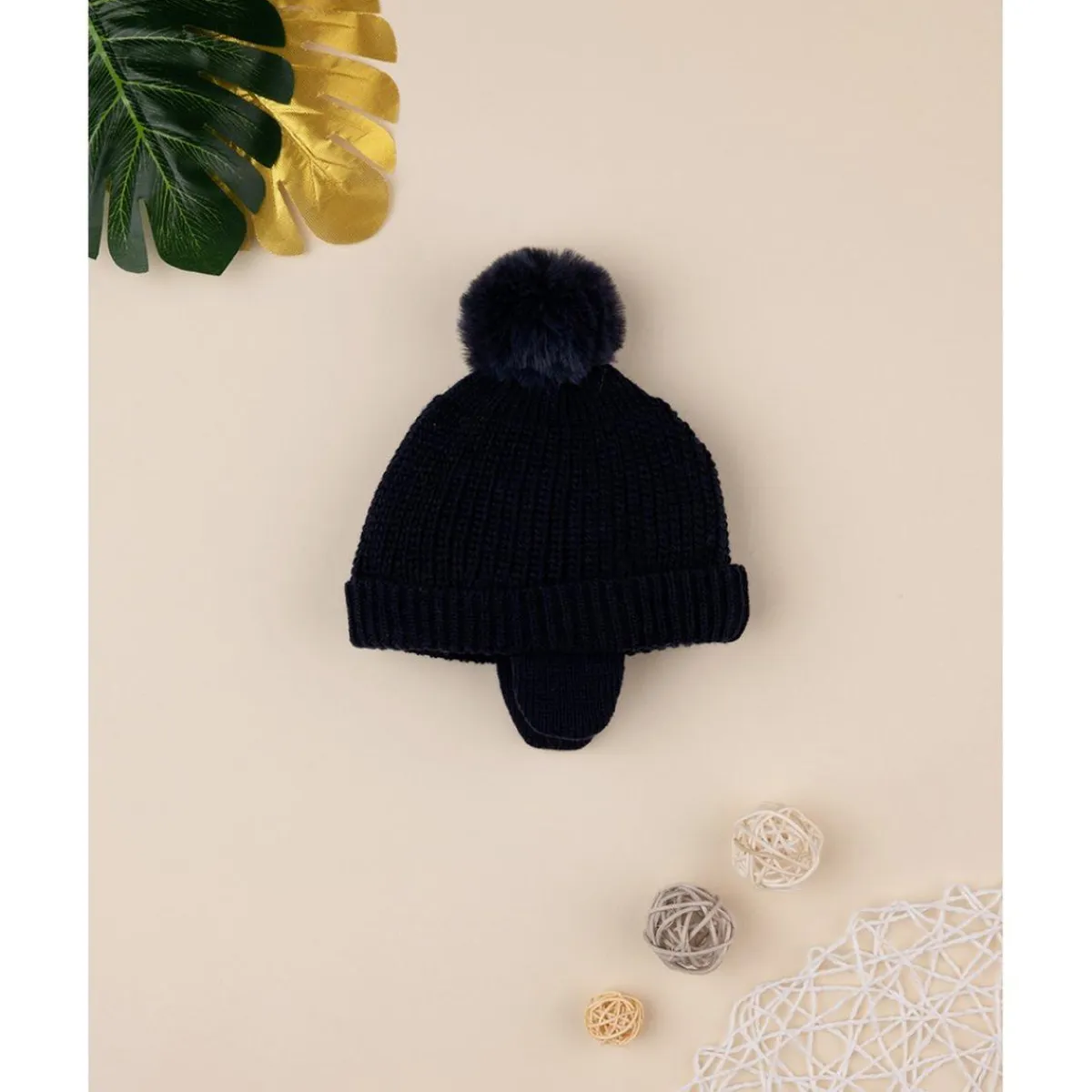 Gorro de lana con pompón de pelo*Prenatal New