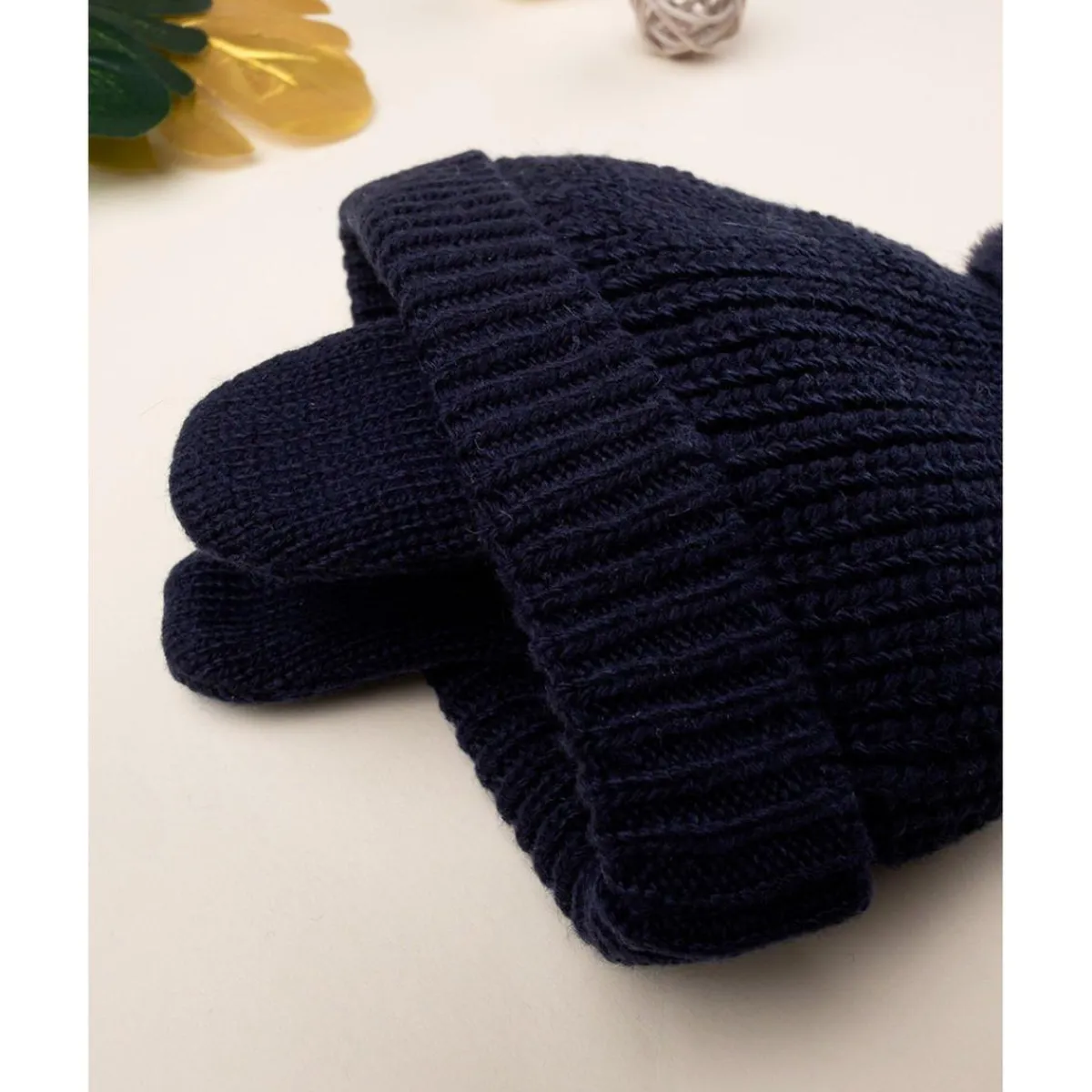 Gorro de lana con pompón de pelo*Prenatal New