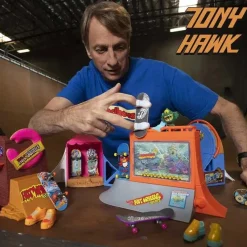 Hot Wheels - Monopatín de juguete con zapatillas para dedos, modelos surtidos (Varios modelos) ㅤ Vehículos Y Circuitos