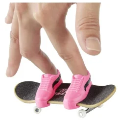 Hot Wheels - Monopatín de juguete con zapatillas para dedos, modelos surtidos (Varios modelos) ㅤ Vehículos Y Circuitos