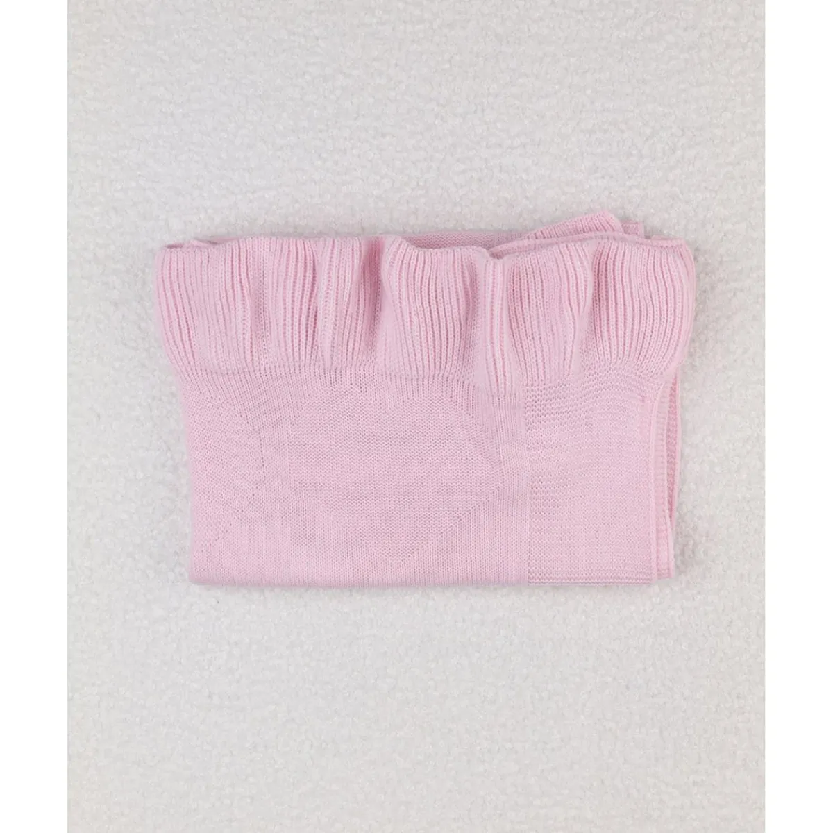 Manta con volantes y bordado de corazones*Prenatal