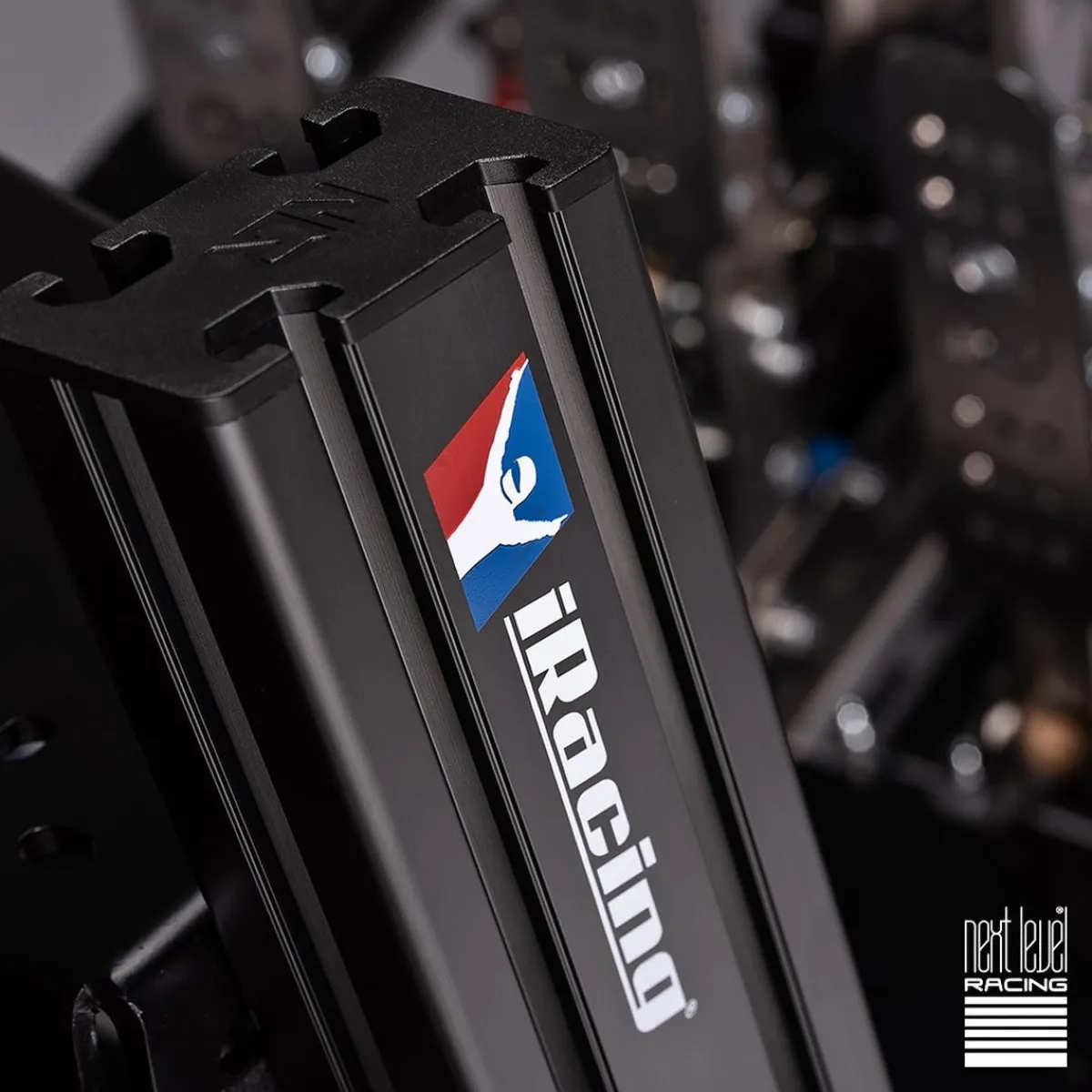 Cockpit Aluminium Simulator para sillón Gaming iRacing Edition*NEXT LEVEL RACING New