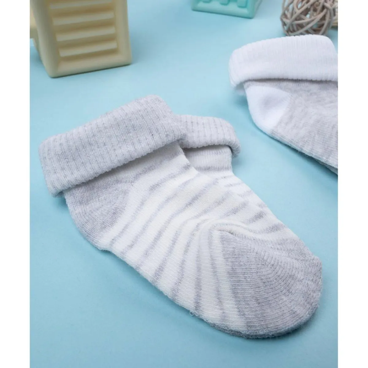 Pack 2 calcetines niño blanco y gris*Prenatal Clearance