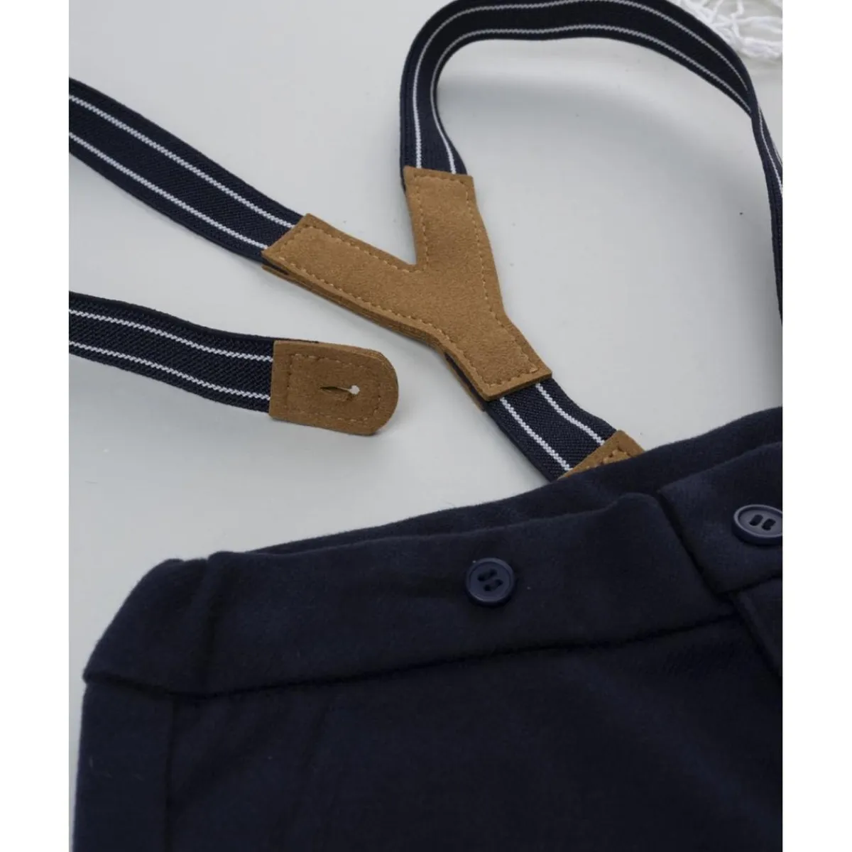 Pantalón bebé azul con tirantes*Prenatal New