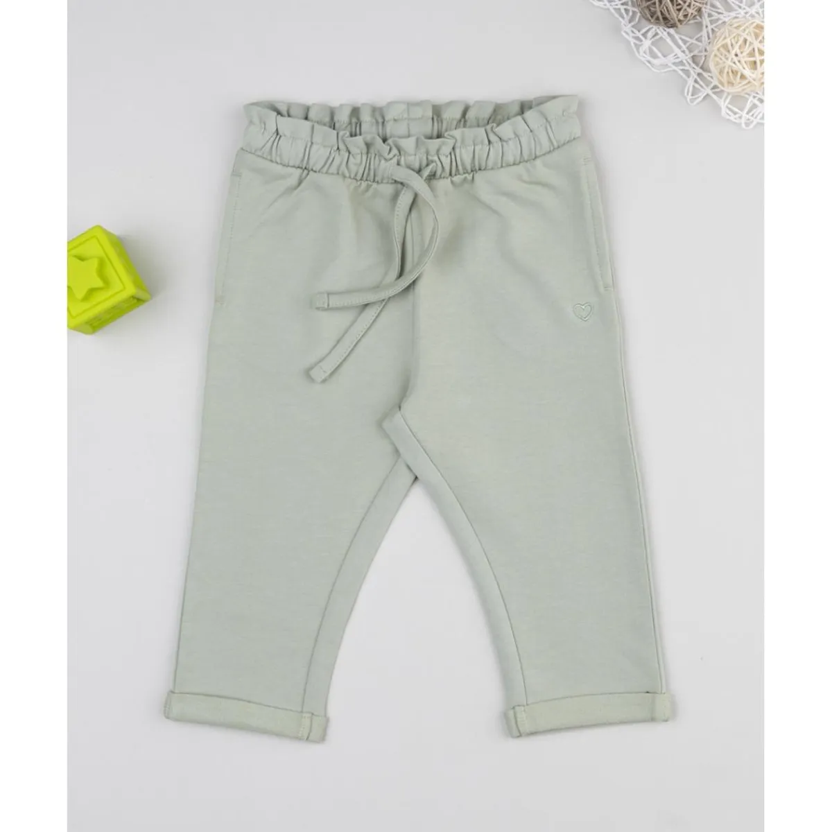Sale Pantalón niña verde con corazón bordado Niña·Bebé Niña 3-36 Meses|Bebé Niña 3-36 Meses·Vaqueros, Pantalones Y Petos