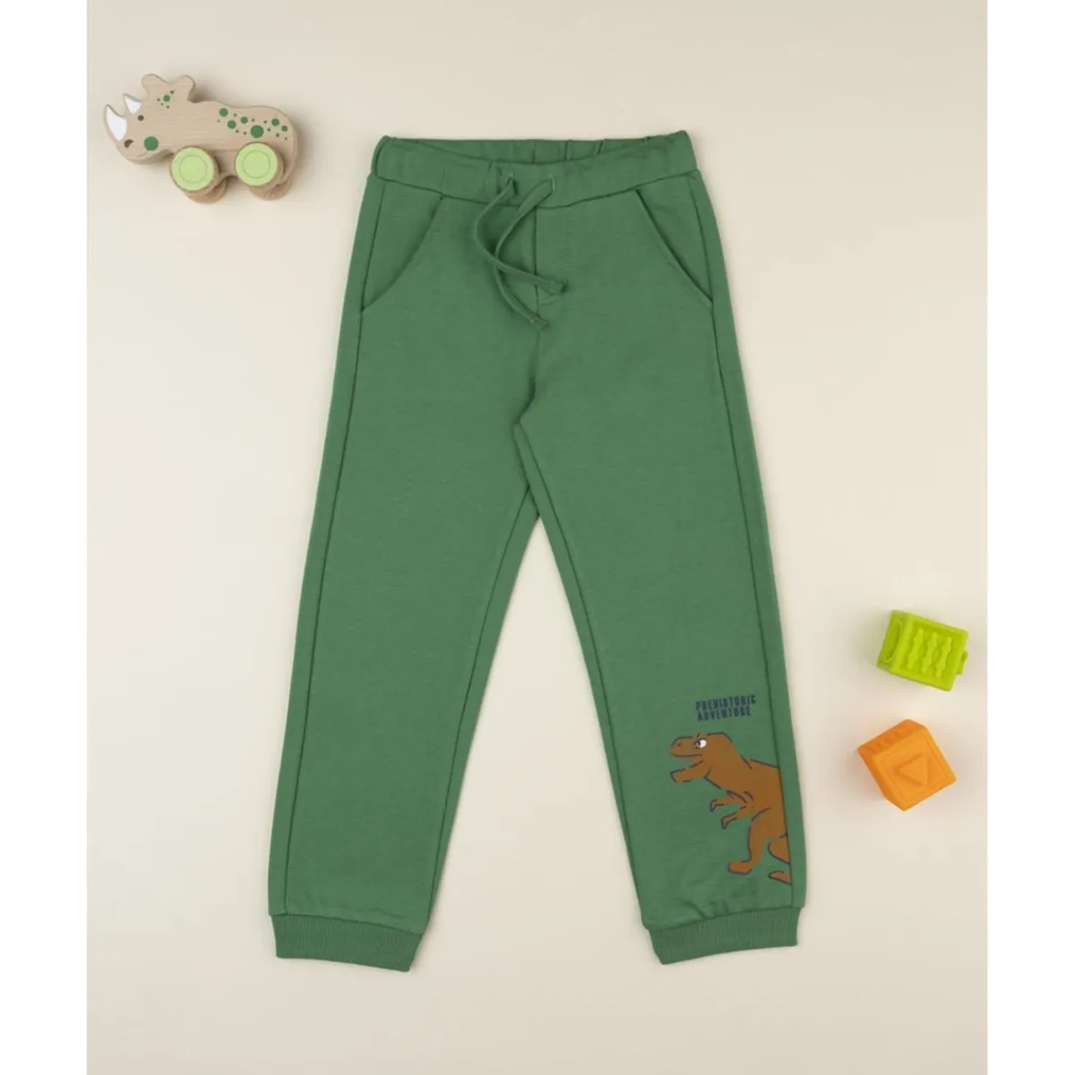 Pantalones niño verde estampado relieve*Prenatal Outlet