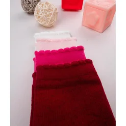 Paquete de 4 calcetines altos para niña*Prenatal Sale