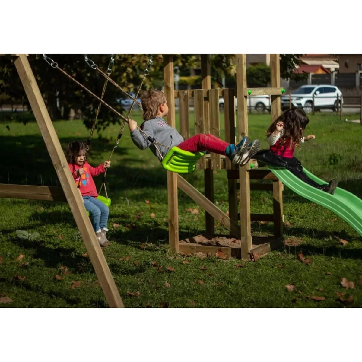 Outlet Parque infantil Carlit de madera columpios y tobogán Columpios