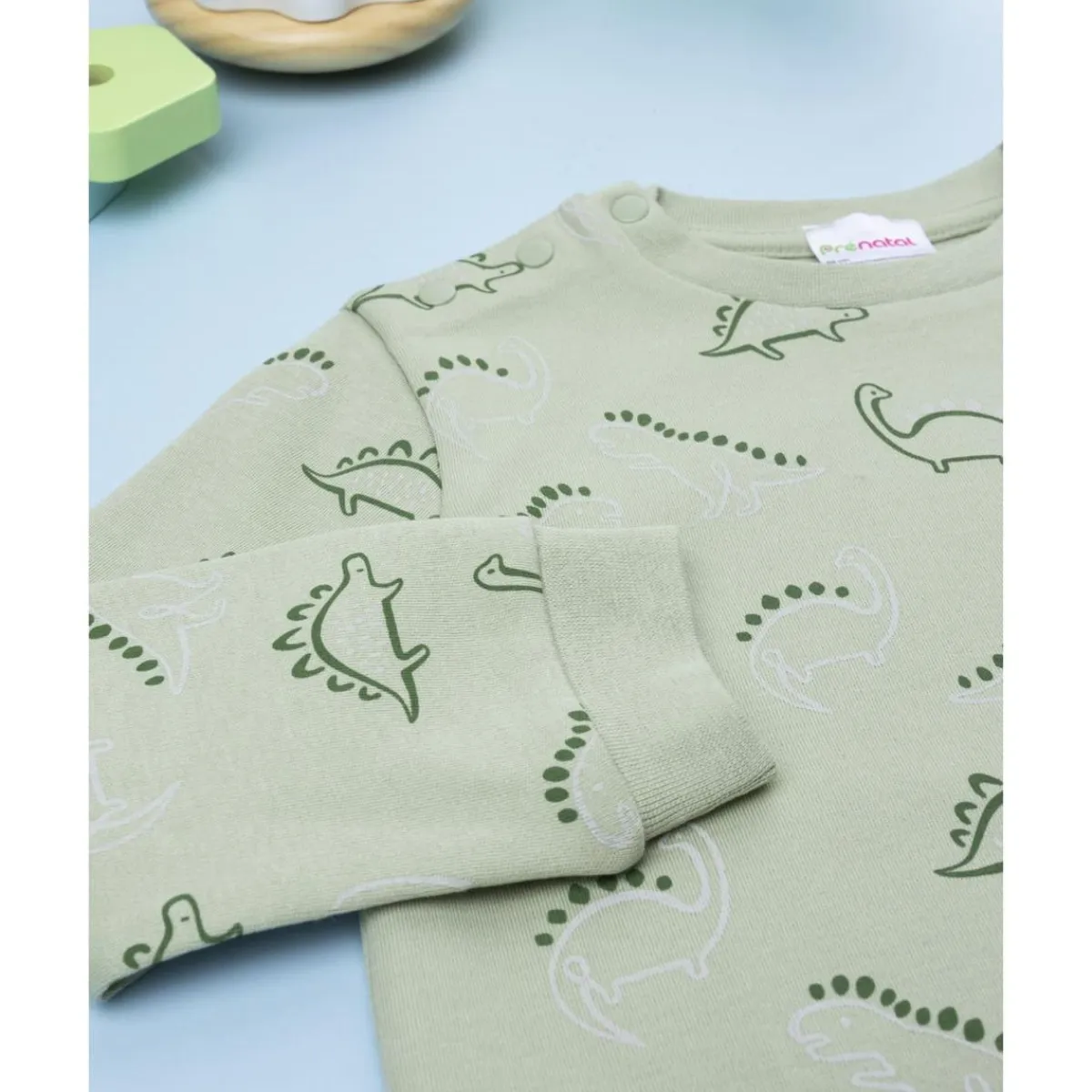 Pijama verde de dinosaurios para niño*Prenatal Clearance