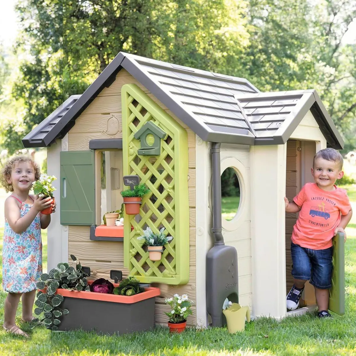 - Casita de jardín con accesorios*SMOBY Sale