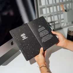 New Star Wars - Cuaderno A5 + Bolígrafo sable Darth Vader Merchandising|Friki Zone